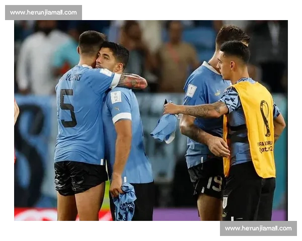 苏亚雷斯 10 大暴脾气瞬间：怒怼队友名场面合集